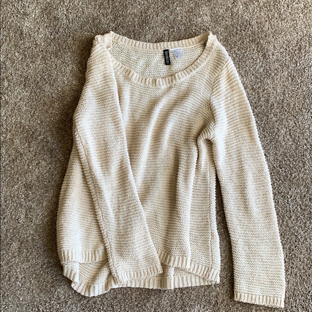 H&M beige knit sweater